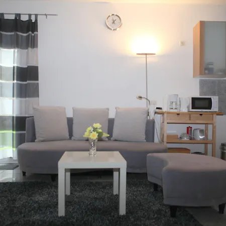 White House Ehrenfeld Appartement