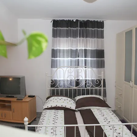 White House Ehrenfeld *