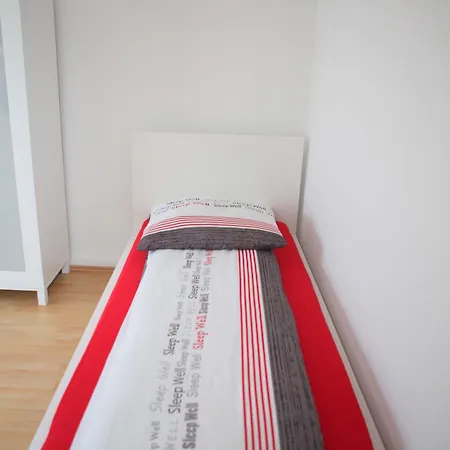 White House Ehrenfeld Apartament *