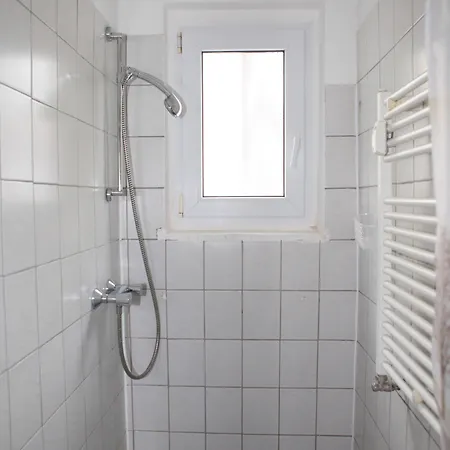 White House Ehrenfeld