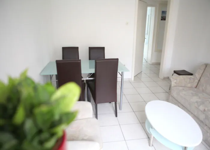 波鸿白色之家公寓 公寓 *